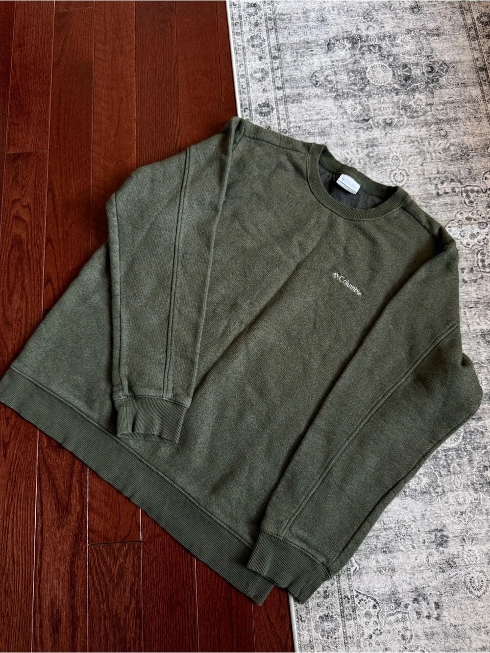 Columbia Olive Green Crewneck Sweatshirt Pullover Men’s Size Large NWOT